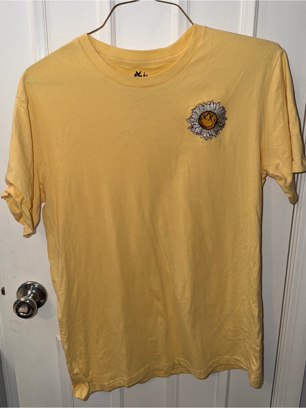 Yellow Blink182 t shirt